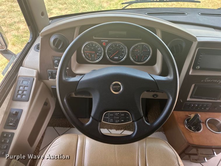 image for item EJ4439 2012 Winnebago  Journey  RV