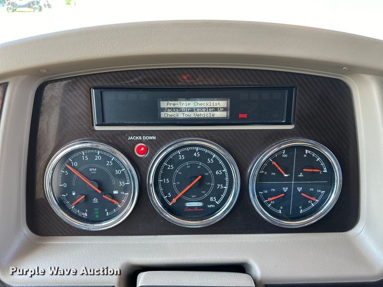 image for item EJ4439 2012 Winnebago  Journey  RV