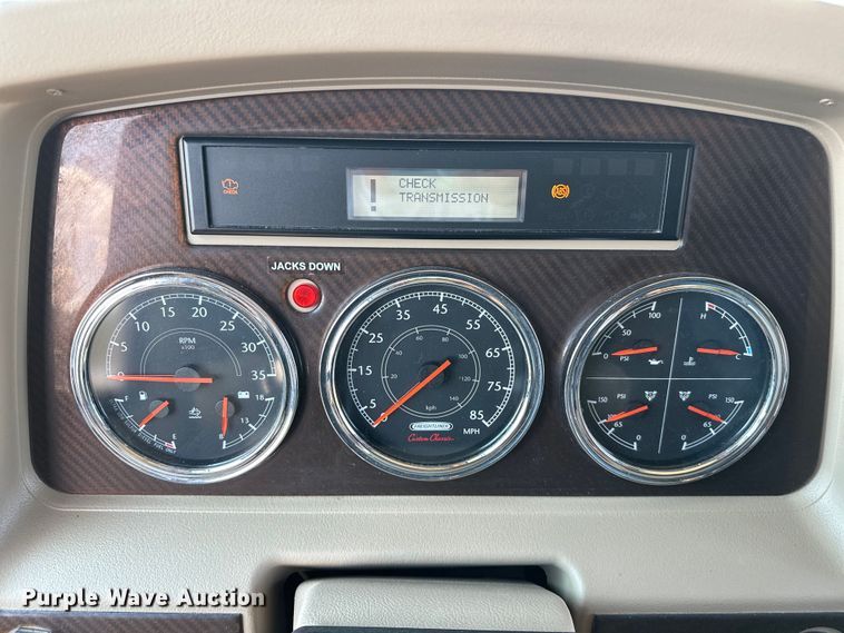 image for item EJ4439 2012 Winnebago  Journey  RV