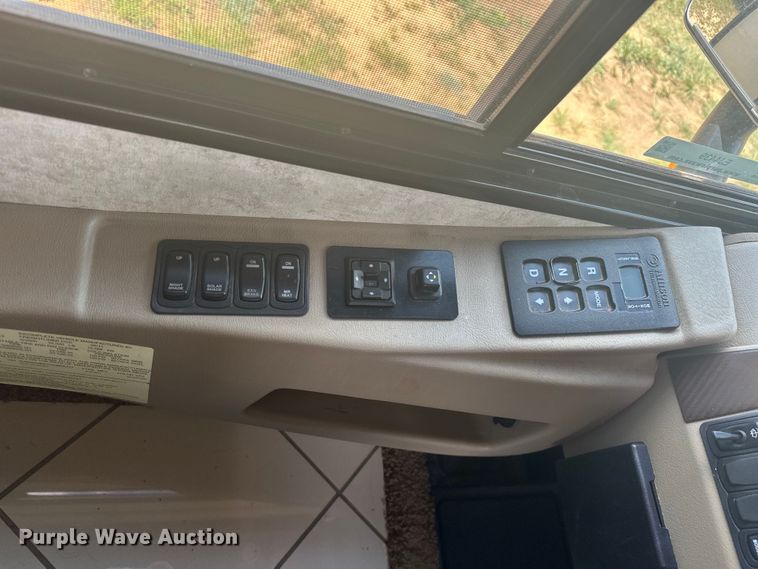 image for item EJ4439 2012 Winnebago  Journey  RV