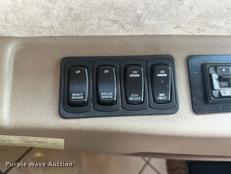 image for item EJ4439 2012 Winnebago  Journey  RV