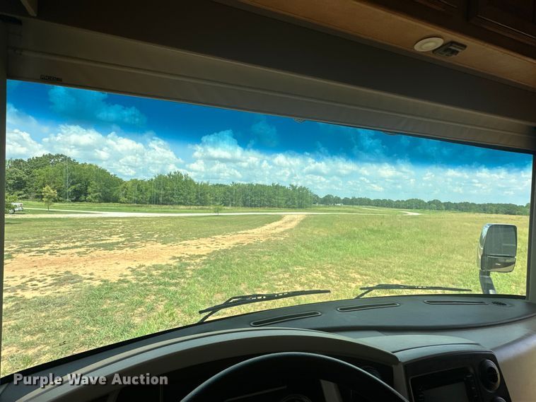 image for item EJ4439 2012 Winnebago  Journey  RV