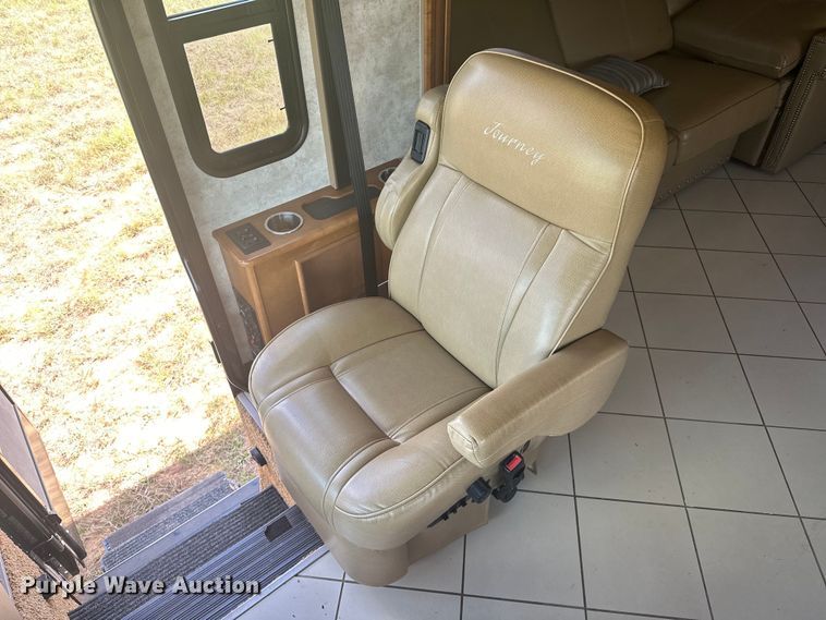 image for item EJ4439 2012 Winnebago  Journey  RV