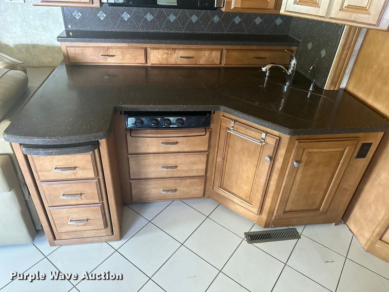 image for item EJ4439 2012 Winnebago  Journey  RV