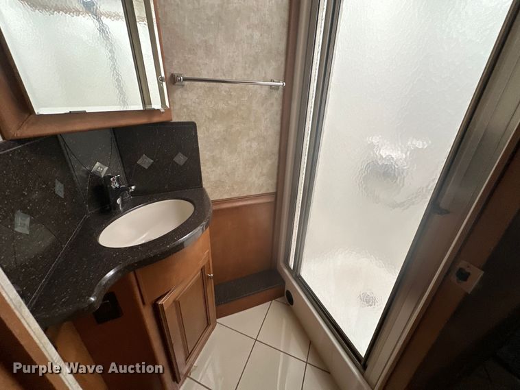 image for item EJ4439 2012 Winnebago  Journey  RV