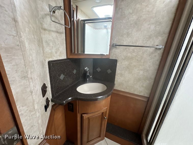 image for item EJ4439 2012 Winnebago  Journey  RV