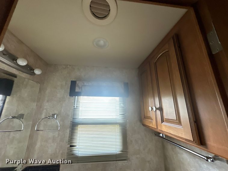 image for item EJ4439 2012 Winnebago  Journey  RV