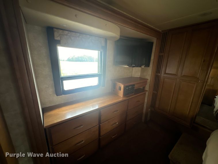 image for item EJ4439 2012 Winnebago  Journey  RV