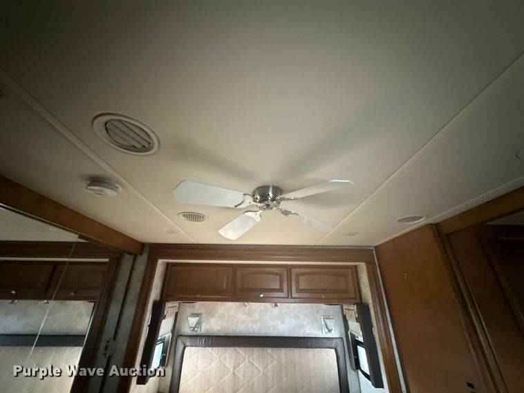 image for item EJ4439 2012 Winnebago  Journey  RV