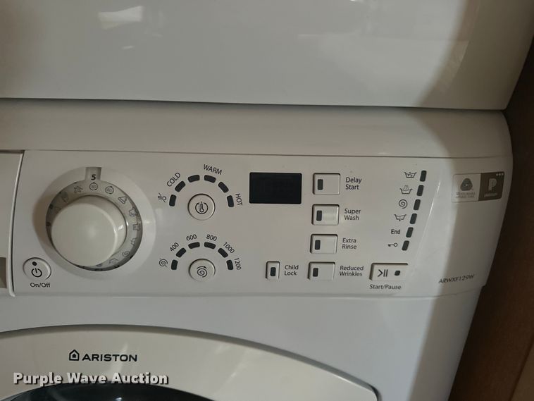 image for item EJ4439 2012 Winnebago  Journey  RV