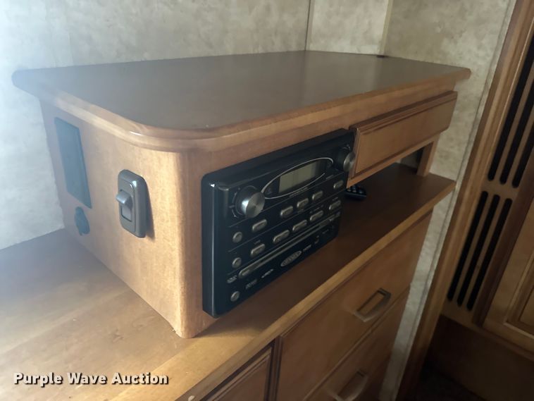 image for item EJ4439 2012 Winnebago  Journey  RV