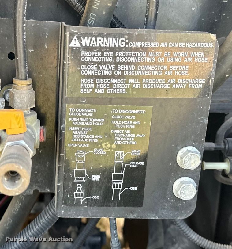 image for item EJ4439 2012 Winnebago  Journey  RV