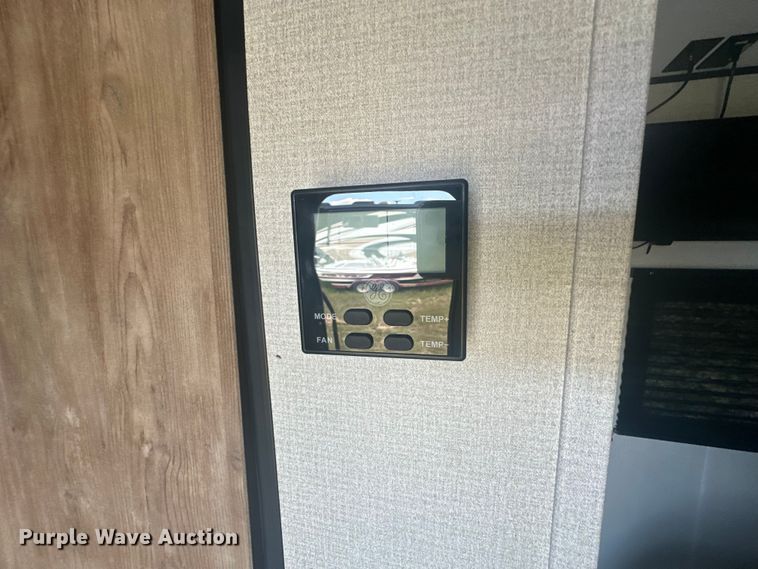 image for item EJ4443 2022 Keystone  Springdale SG202RD22  camper