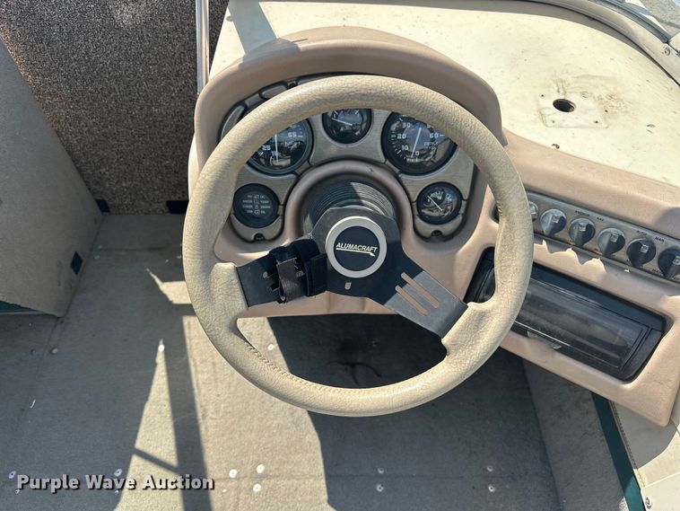 image for item EJ4444 1999 Alumacraft  TS175 boat