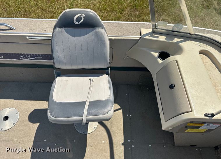 image for item EJ4444 1999 Alumacraft  TS175 boat