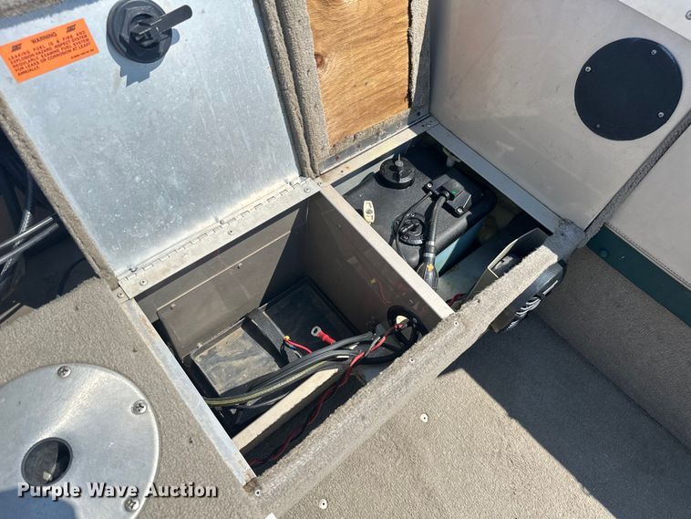 image for item EJ4444 1999 Alumacraft  TS175 boat