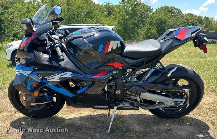 image for item EJ4447 2024 BMW M1000 motorcycle