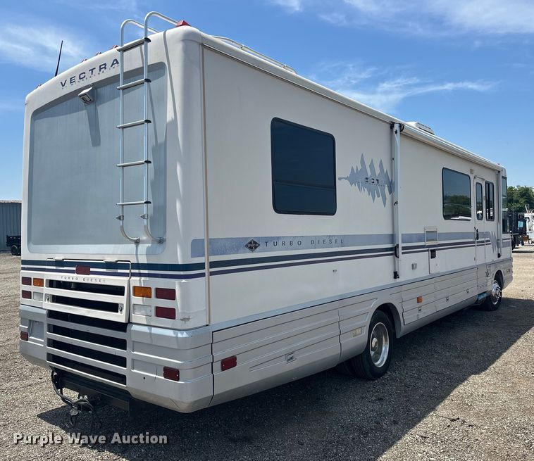 image for item EJ4448 1994 Winnebago  Vectra RV