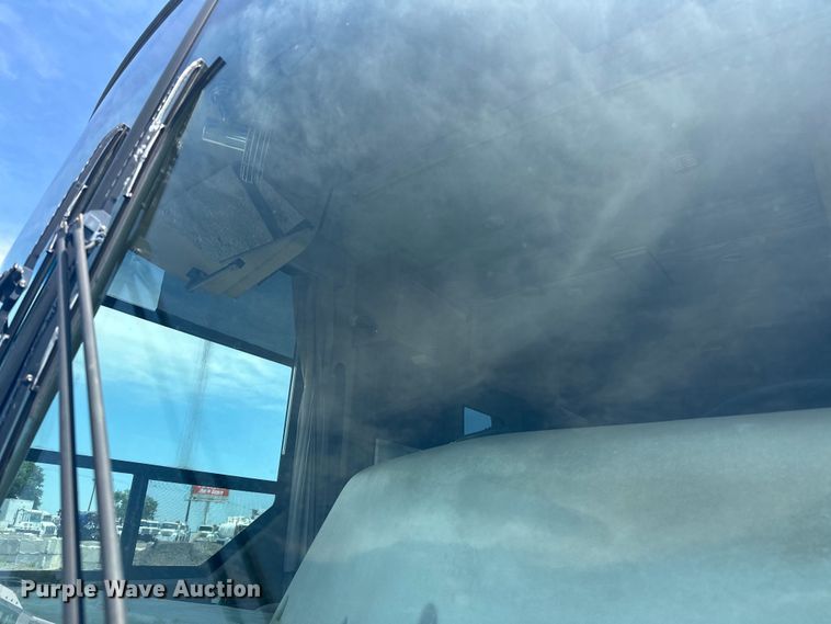 image for item EJ4448 1994 Winnebago  Vectra RV