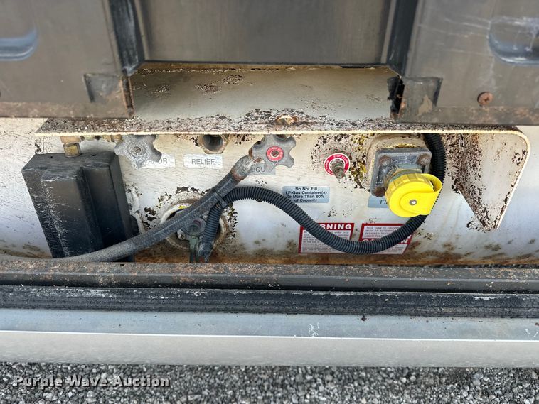 image for item EJ4448 1994 Winnebago  Vectra RV