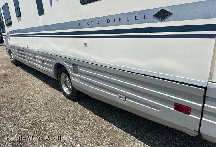 image for item EJ4448 1994 Winnebago  Vectra RV