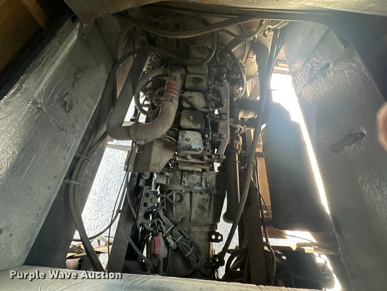 image for item EJ4448 1994 Winnebago  Vectra RV