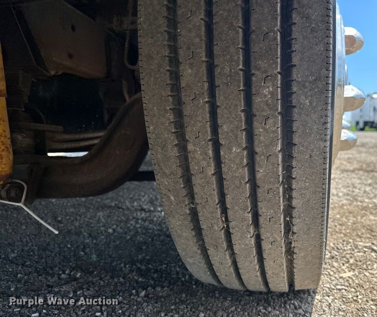 image for item EJ4448 1994 Winnebago  Vectra RV