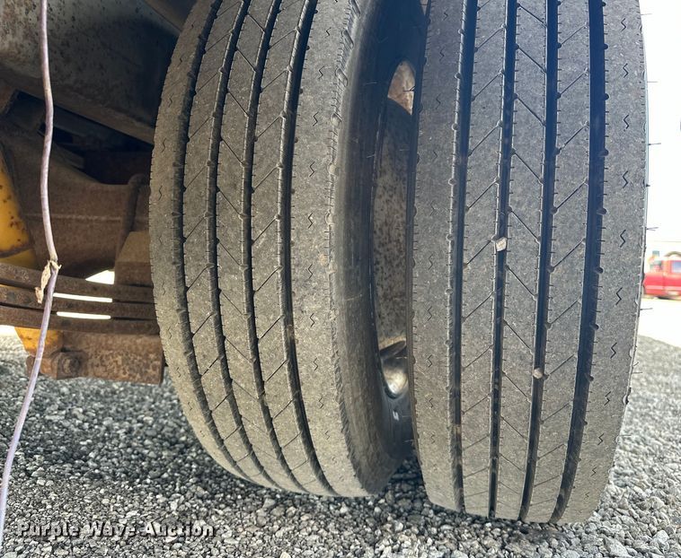 image for item EJ4448 1994 Winnebago  Vectra RV