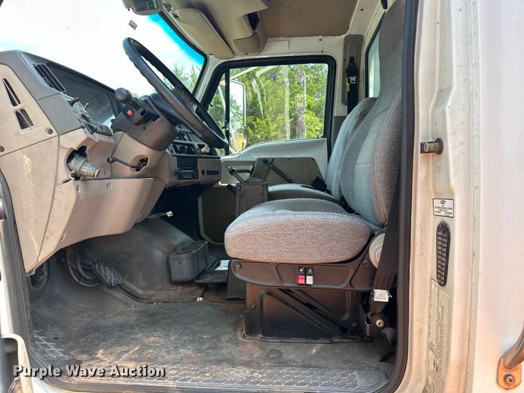 image for item EJ4465 2008 Sterling  Acterra  box truck