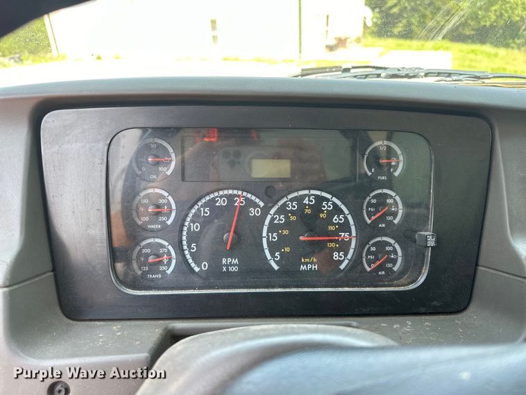 image for item EJ4465 2008 Sterling  Acterra  box truck