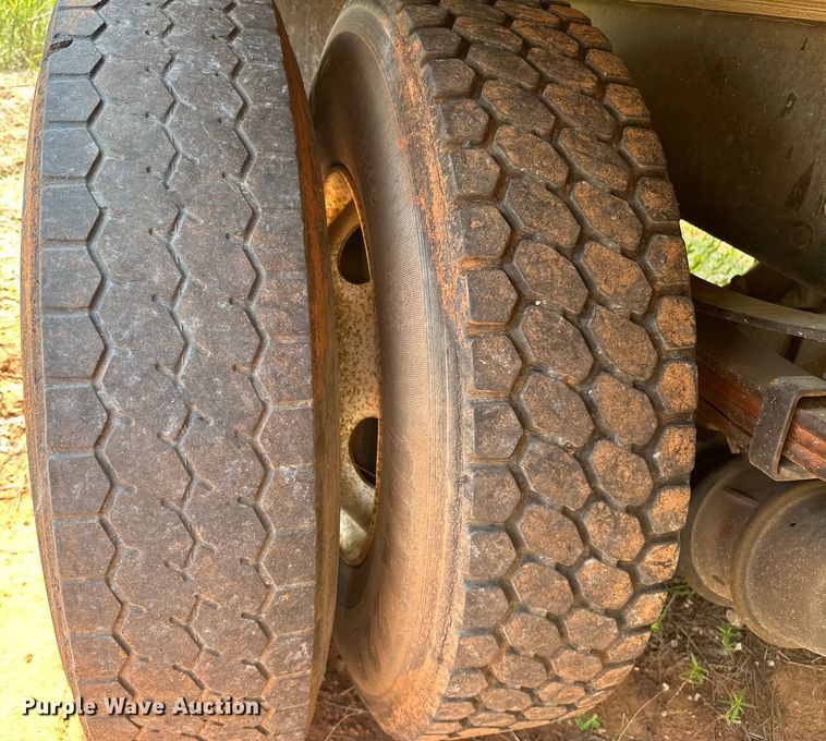 image for item EJ4465 2008 Sterling  Acterra  box truck