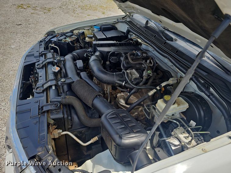 image for item EJ5764 2013 Nissan  Frontier  King Cab pickup truck