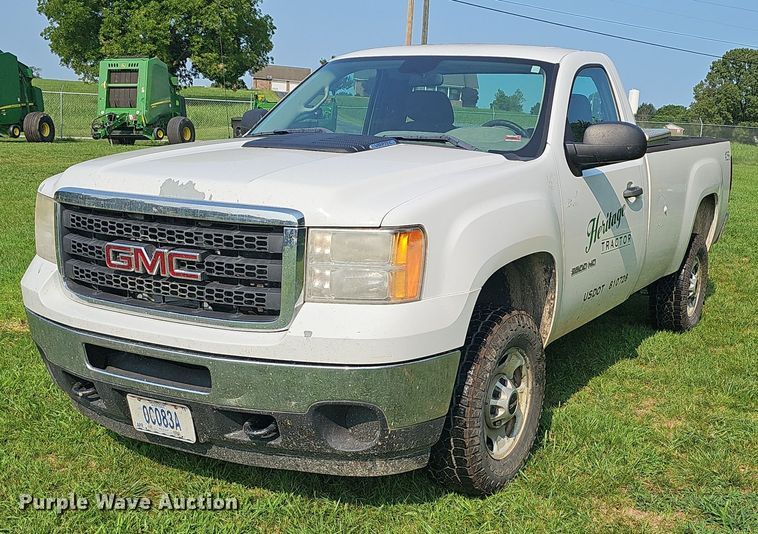 image for item EJ5768 2014 GMC Sierra 2500HD pickup truck