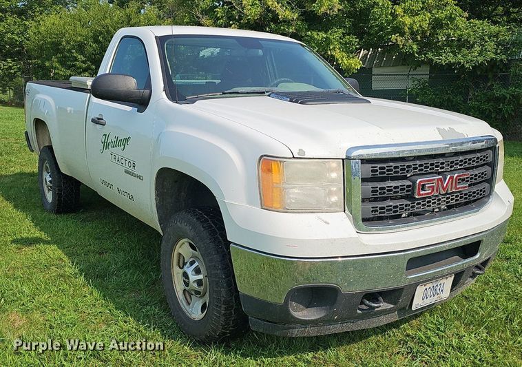 image for item EJ5768 2014 GMC Sierra 2500HD pickup truck