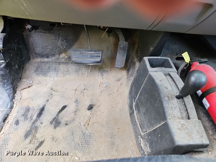 image for item EJ5768 2014 GMC Sierra 2500HD pickup truck