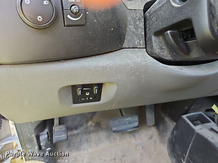 image for item EJ5768 2014 GMC Sierra 2500HD pickup truck