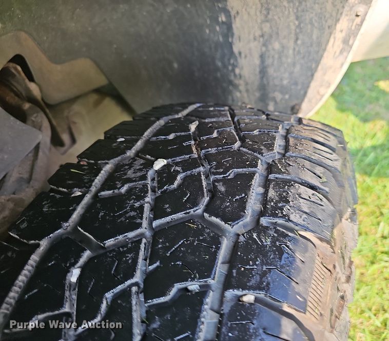 image for item EJ5768 2014 GMC Sierra 2500HD pickup truck