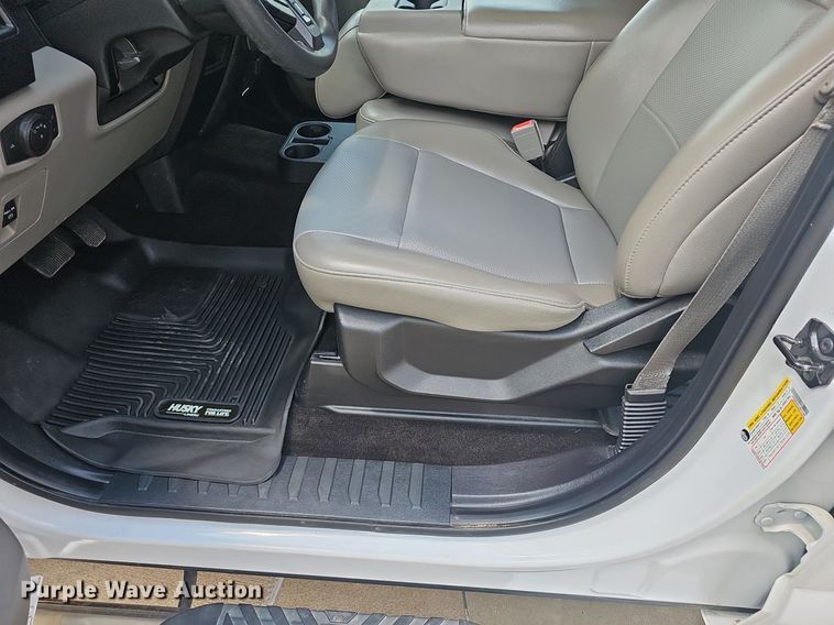 image for item EJ5772 2018 Ford F150 SuperCrew pickup truck