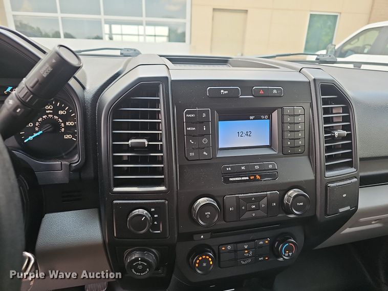 image for item EJ5772 2018 Ford F150 SuperCrew pickup truck