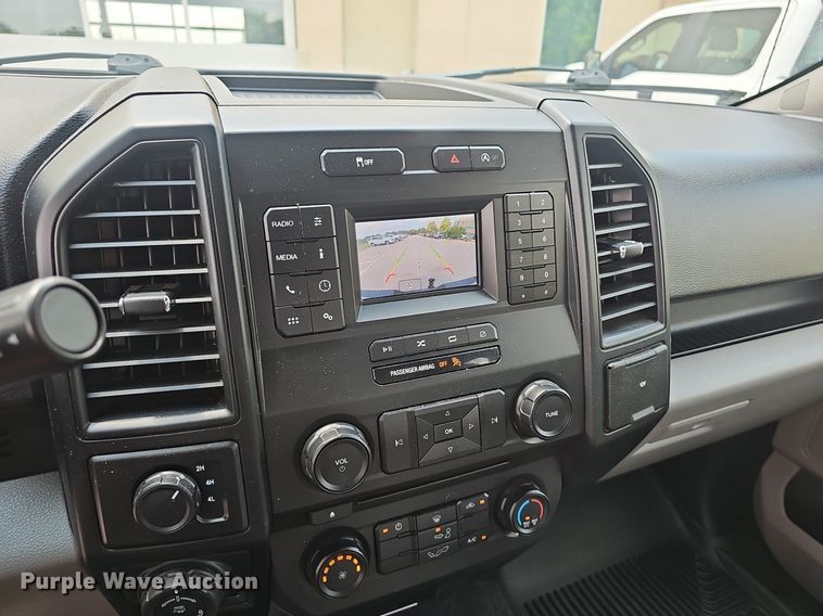 image for item EJ5772 2018 Ford F150 SuperCrew pickup truck