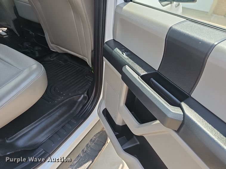 image for item EJ5772 2018 Ford F150 SuperCrew pickup truck