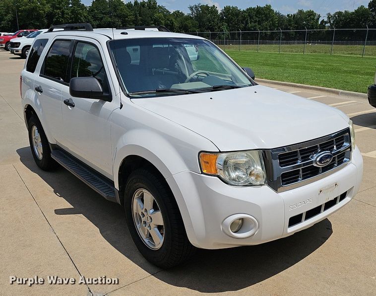 image for item EJ5773 2011 Ford  Escape SUV