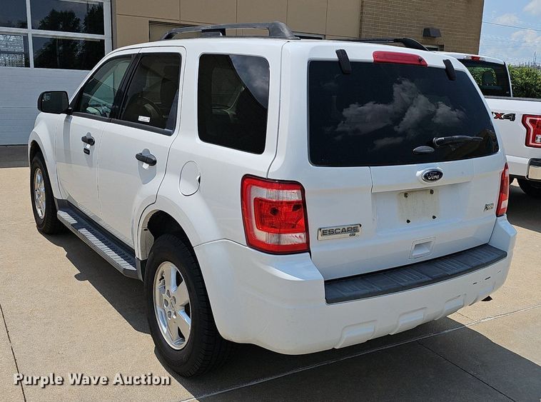 image for item EJ5773 2011 Ford  Escape SUV