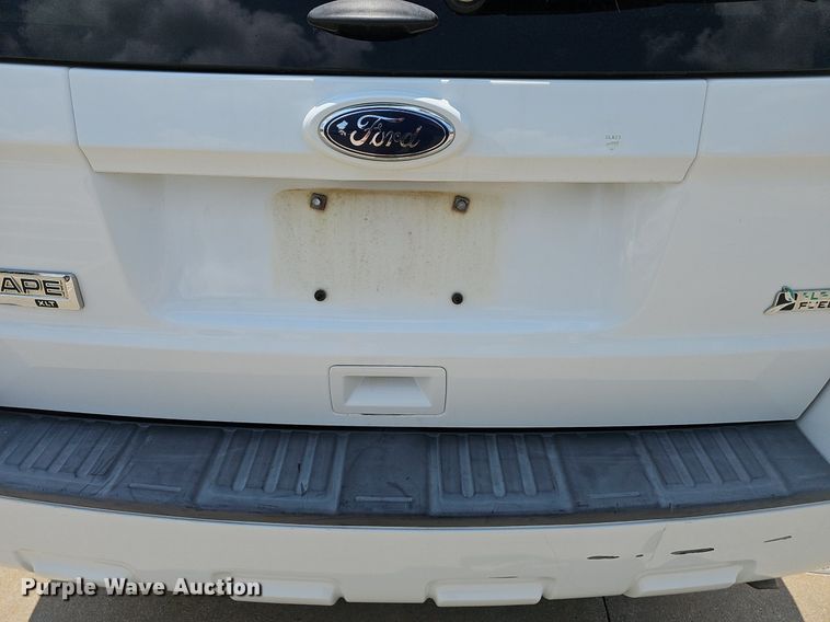 image for item EJ5773 2011 Ford  Escape SUV