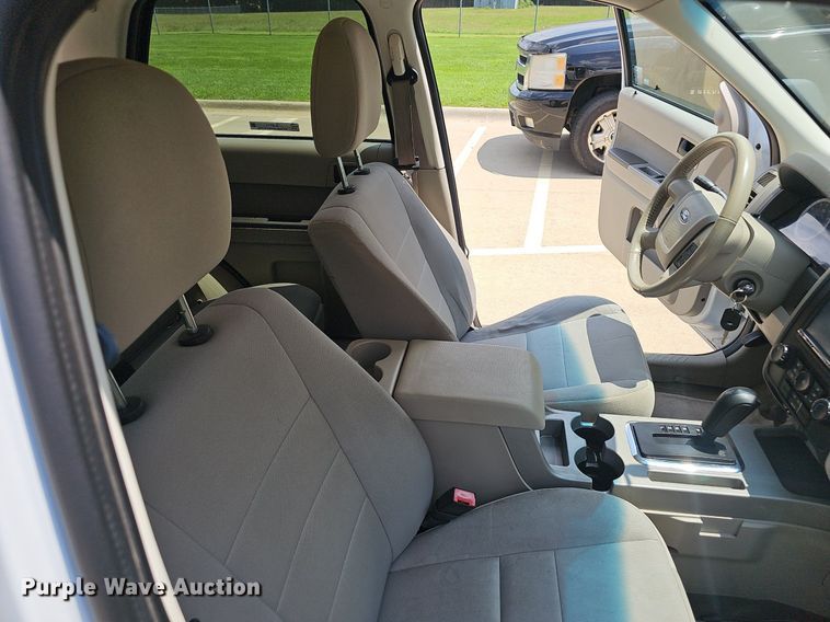 image for item EJ5773 2011 Ford  Escape SUV