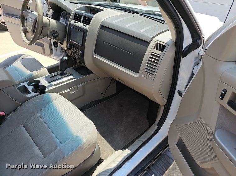image for item EJ5773 2011 Ford  Escape SUV