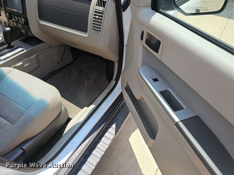 image for item EJ5773 2011 Ford  Escape SUV