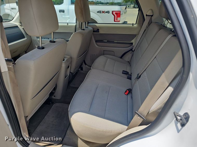 image for item EJ5773 2011 Ford  Escape SUV