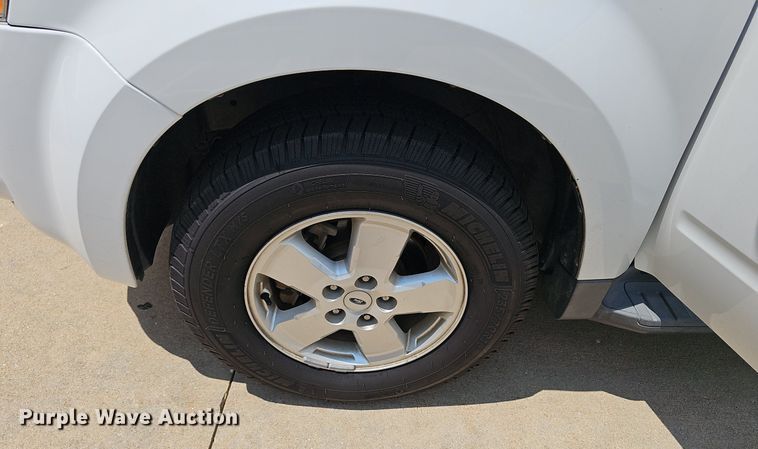 image for item EJ5773 2011 Ford  Escape SUV