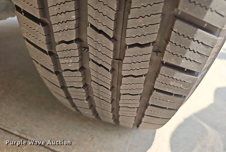 image for item EJ5773 2011 Ford  Escape SUV